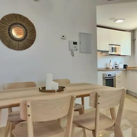 Moderno Con Vistas Al Mar, Piscina & Parking Apartment *